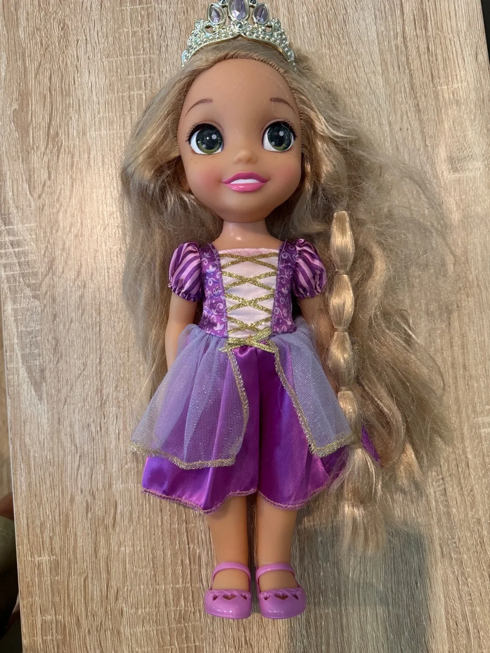 Disney rapunzel doll